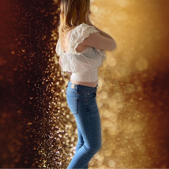 Jennifer & Grace Beige Eyelet Lace Ruffle V Neck Blouse - S - Picture 13 of 14